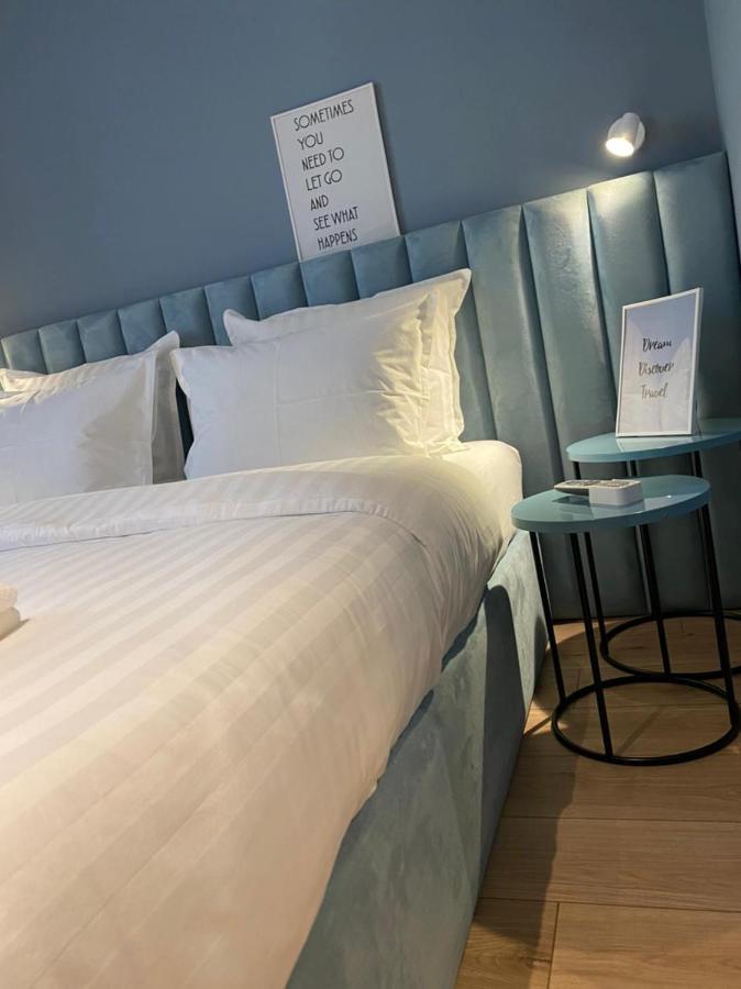 Living Studio Apartments Tirana Esterno foto