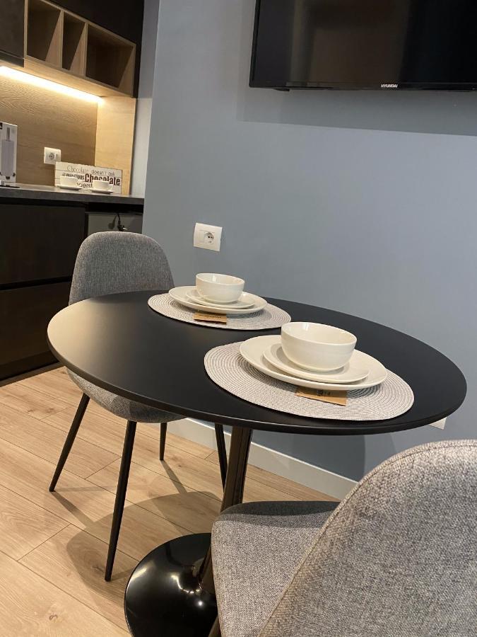 Living Studio Apartments Tirana Esterno foto