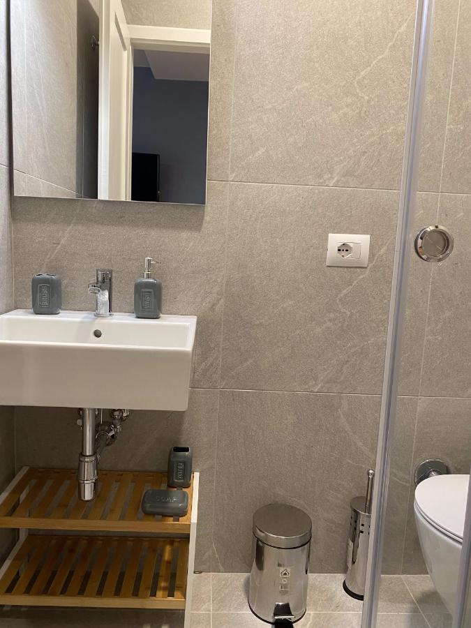 Living Studio Apartments Tirana Esterno foto