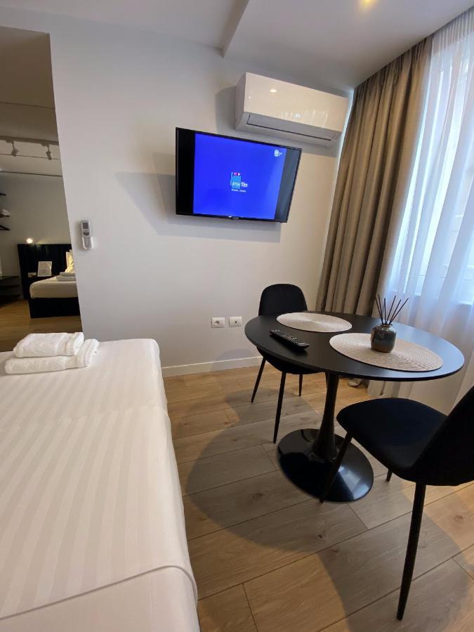 Living Studio Apartments Tirana Esterno foto