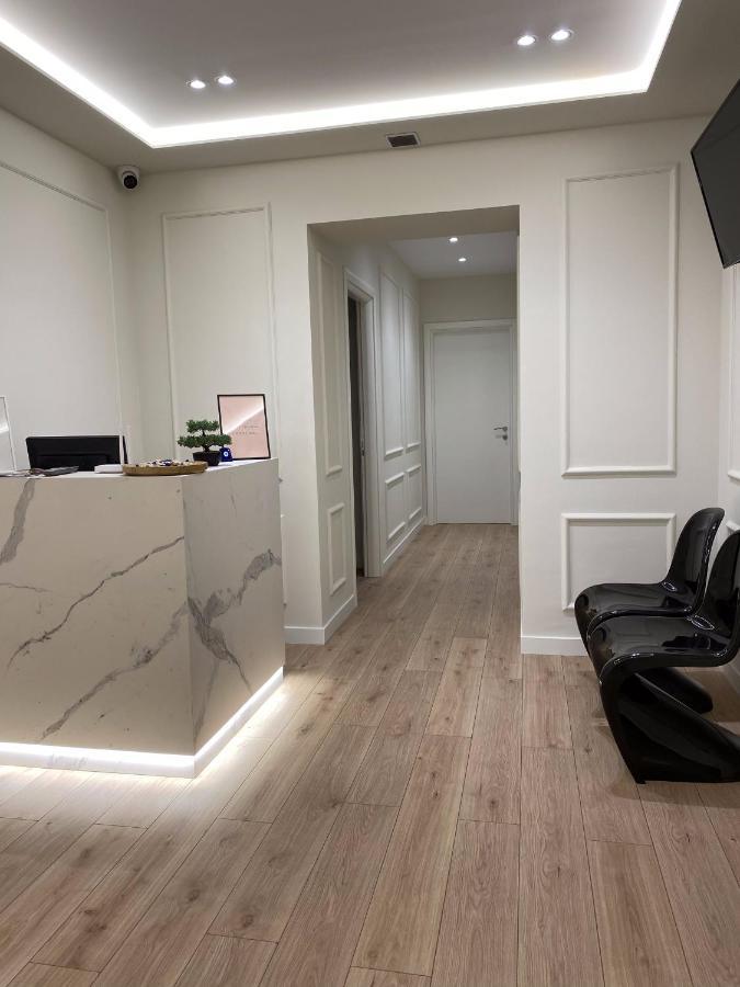 Living Studio Apartments Tirana Esterno foto